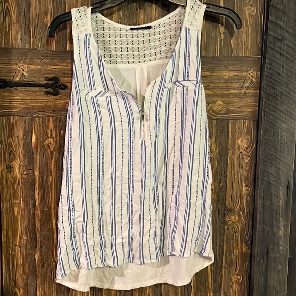 Summer Top - Picture 1 of 3